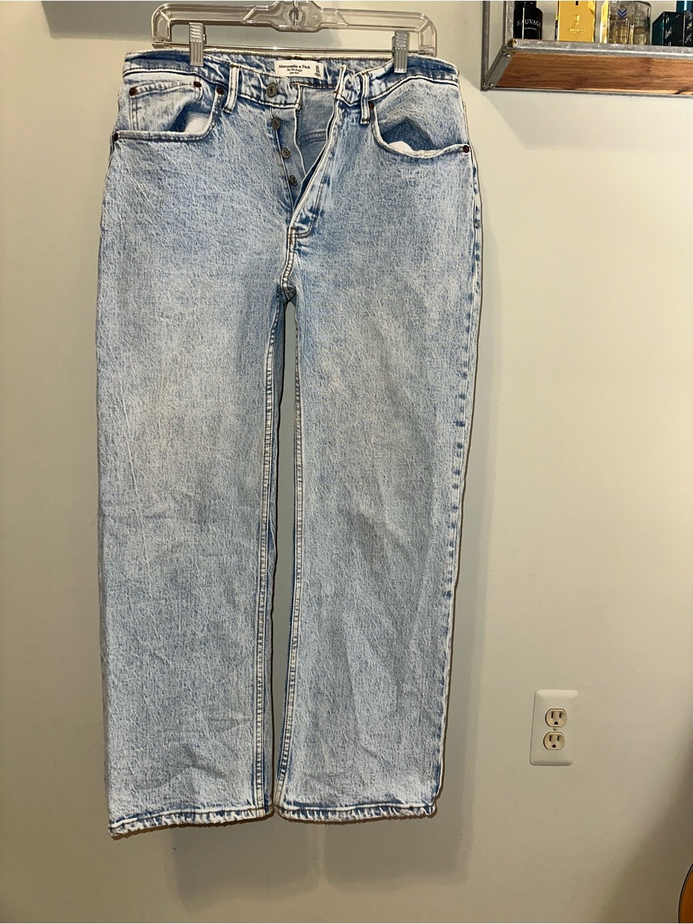 Abercrombie & Fitch Light Wash Straight Leg Jeans